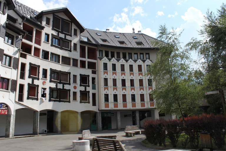 Apartment with terrace Gentianes 1 Centre Chamonix by Aiguille du Midi, Haute-Savoie