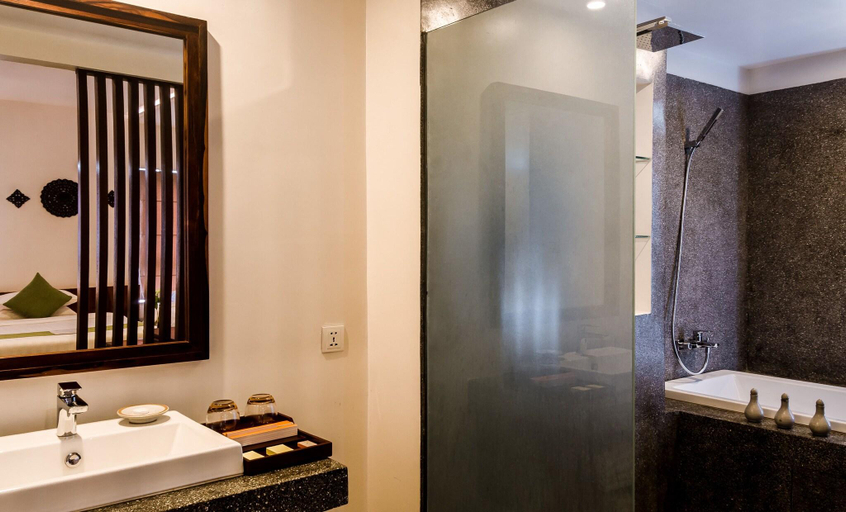 Bathroom 5, Paradise Residence, Siem Reap