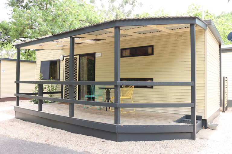Exterior 2