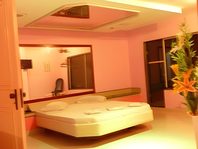 Others 4, Lips Motel (Adult Only), Rio de Janeiro