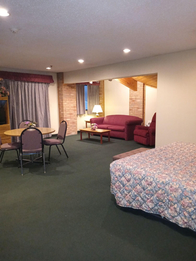 Bedroom 3, New Martinsville Inn, Wetzel