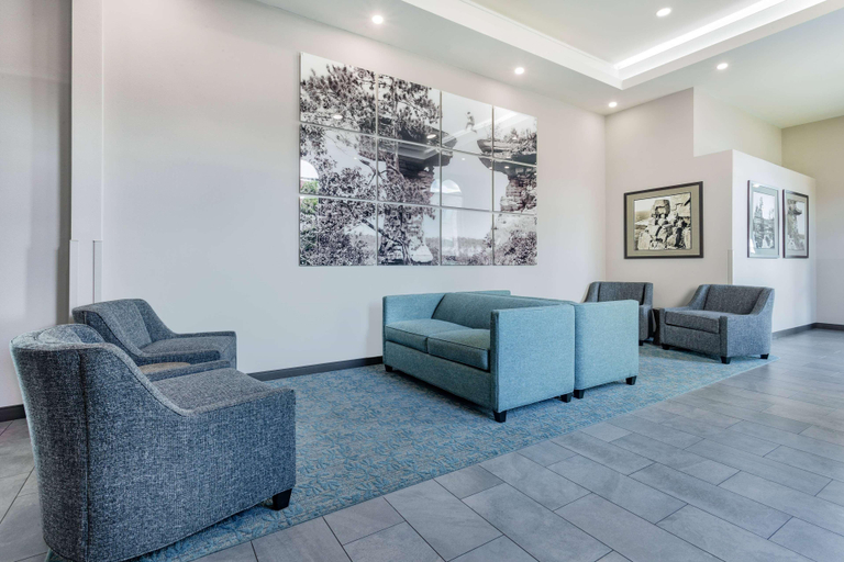 Public Area 2, Wingate by Wyndham Wisconsin Dells Waterpark, Sauk