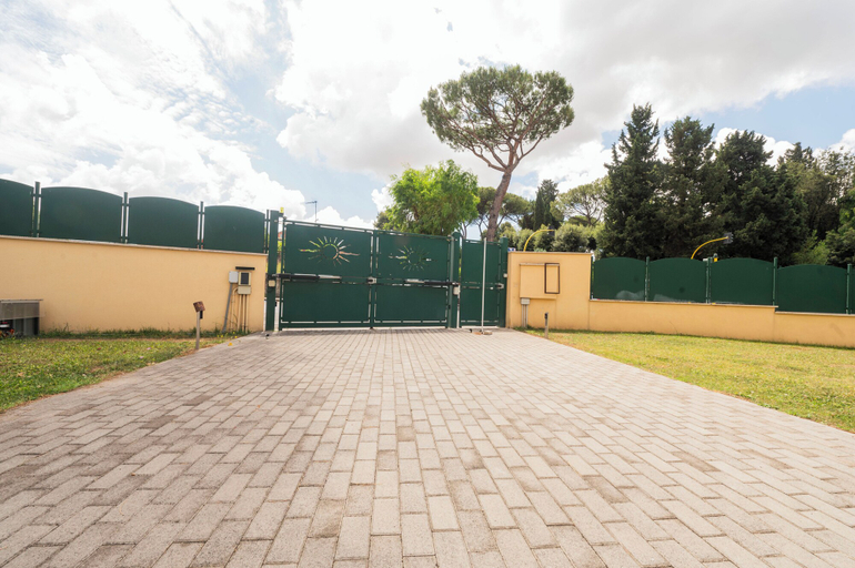 Others 4, Terraced Apartments By The Ancient Appian Way, Roma