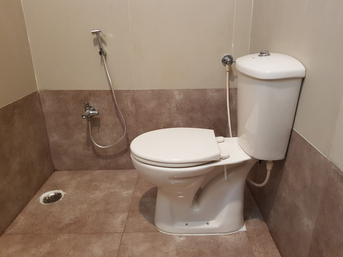 Bathroom, JMA Garden Resorts, Dindigul