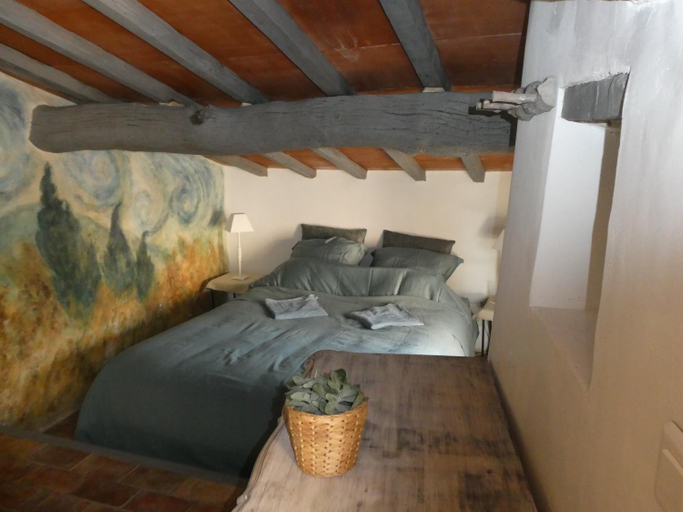 Others 3, Le Jas des aiguiers, Vaucluse