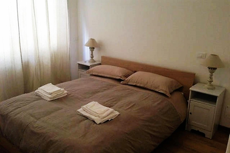 Bedroom, Vatican City House Roma, Rome
