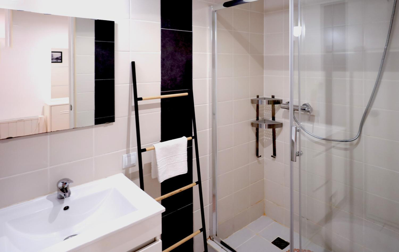 Others 4, Apartment in Castelo, Lisbon