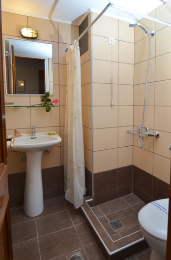 Bathroom 4, Agali Hotel, East Macedonia and Thrace