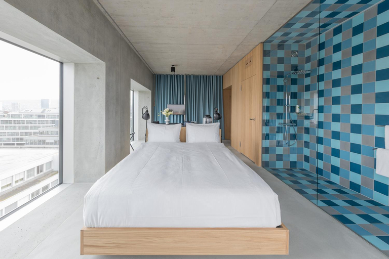 Bedroom 16