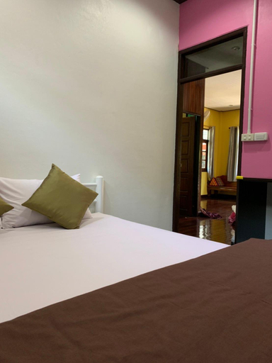 Bedroom 10