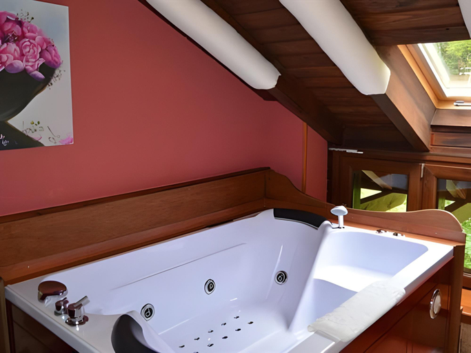Bathroom 4, La Casa del Puente, Cantabria