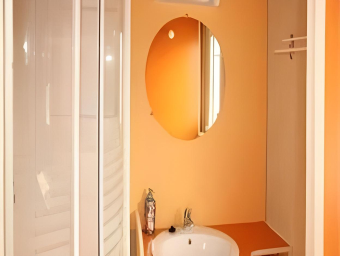 Bathroom 3, PenichePraia - Bungalows, Campers & SPA, Peniche