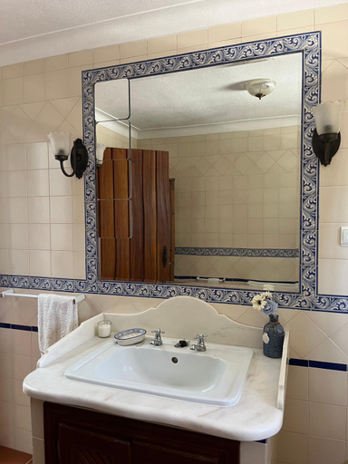 Bathroom 4, Horta do Monte, Estremoz