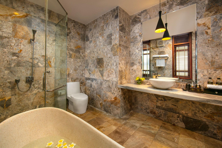 Bathroom 3, Hoi An River Palm Hotel, Da Nang