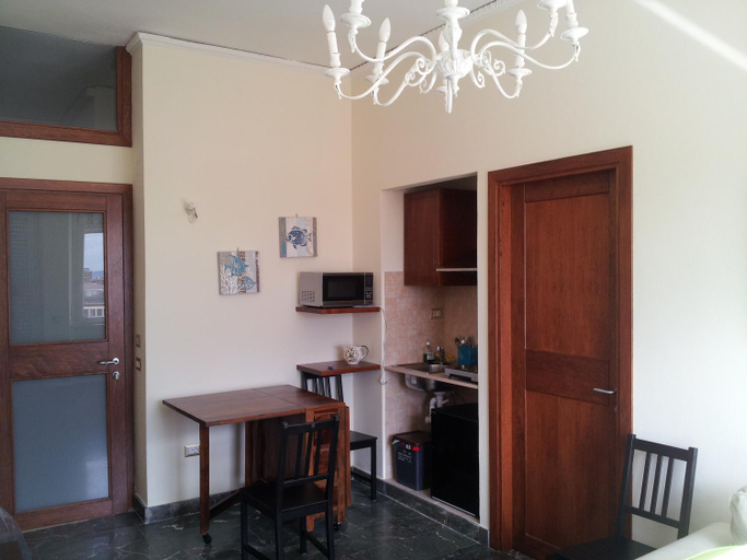 Others 4, Manzoni Suite, Cagliari