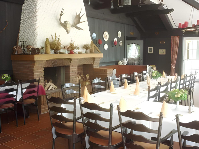Food & Drinks 4, Hotel Restaurant Zum Jagerheim mit Innenpool, Peine