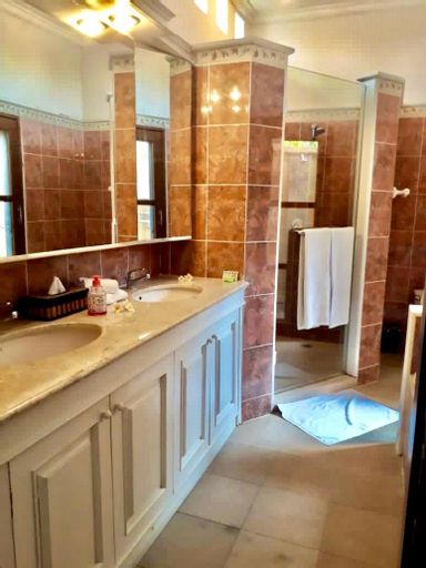Bathroom 4