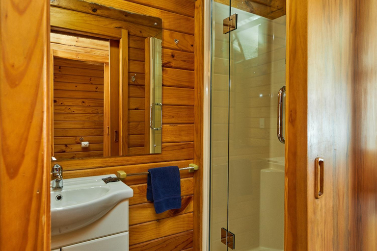Bathroom 1, Panorama Motel, Kaikoura