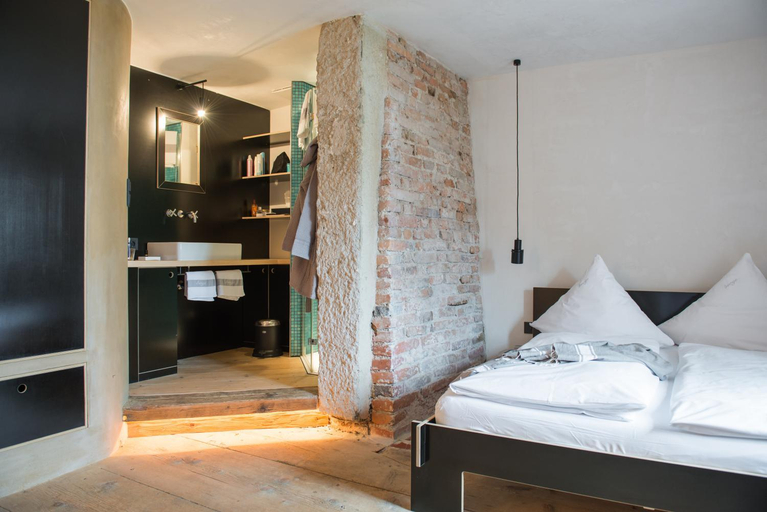 Bathroom 2, berge I Design-Quartiere, Rosenheim