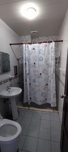 Bathroom 4, HL Sea Homestay, Hualien