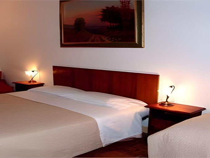 Others 5, Albergo San Giovanni, Florence