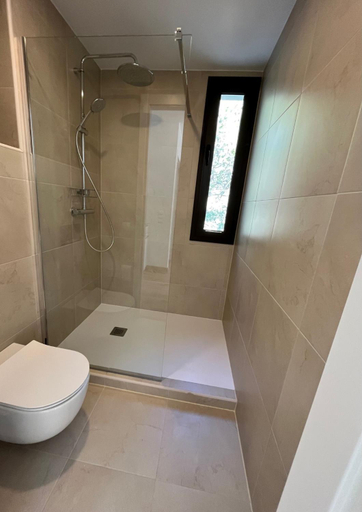 Bathroom 3, Villa Vicente, Barcelona