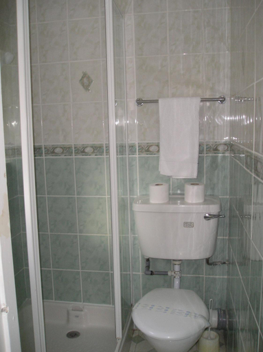 Bathroom 3, The Belvedere, Blackpool