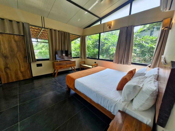 Bedroom 2, Treepie Safari Lodge, Dewas