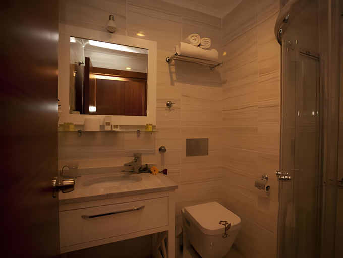 Bathroom 4, Kilpa Hotel, Çaykara