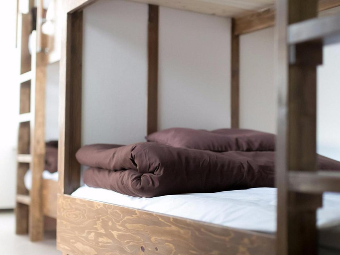 Bedroom 13