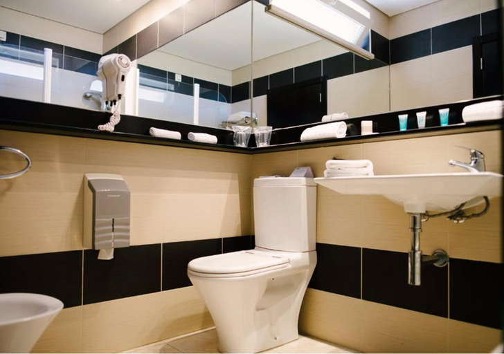 Bathroom 4, Noiva do Mar, Lourinhã