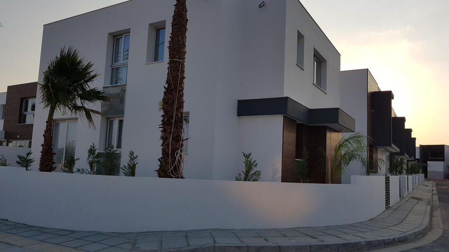 Others 4, Mobina Villas, Larnaca