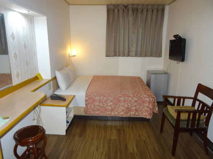 Bedroom 4, Jia Xin Hotel, Chiayi City