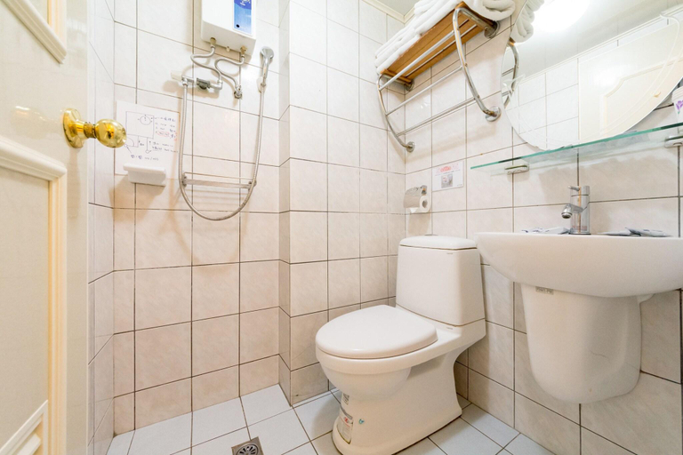 Bathroom 5, Fengchia Provence, Taichung