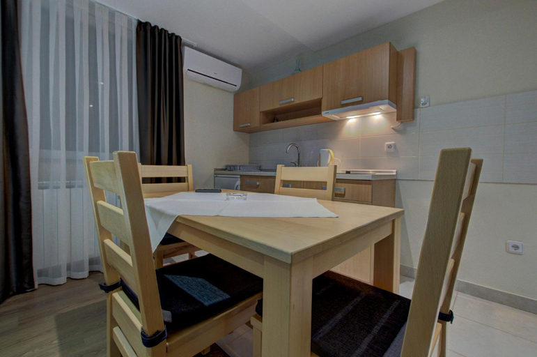 Dining Room 1