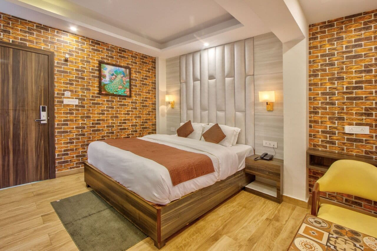 Bedroom 2, hotel sainison manali, Kullu