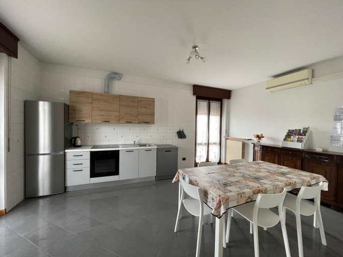 Others 4, Casa Luigi - appartamenti a Peschiera del Garda, Verona