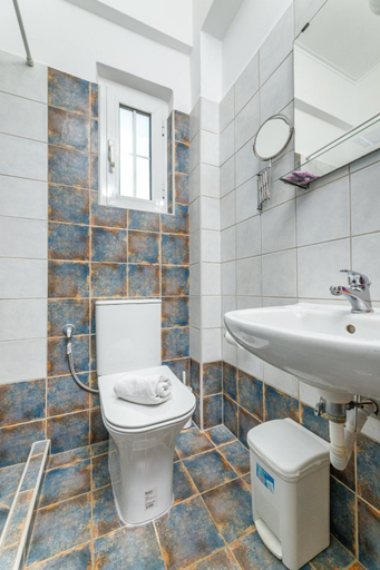 3, Zefyros Apartments and House, Crete