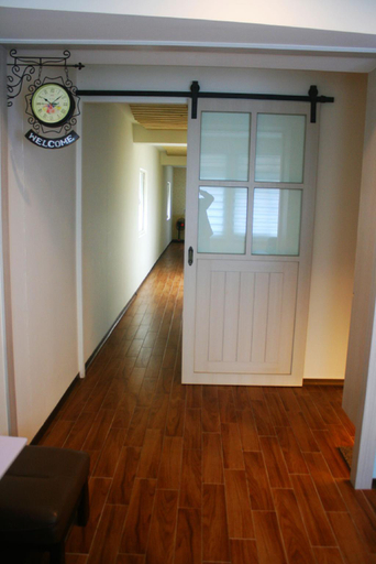 Ming Stone home- home room, Keelung