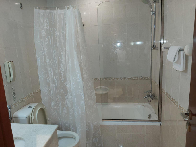 Others 3, Bliss Hotel, Dubai