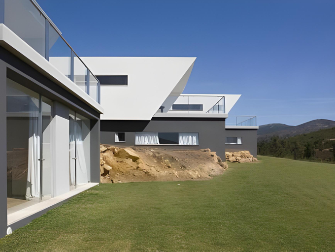 Exterior & Views
