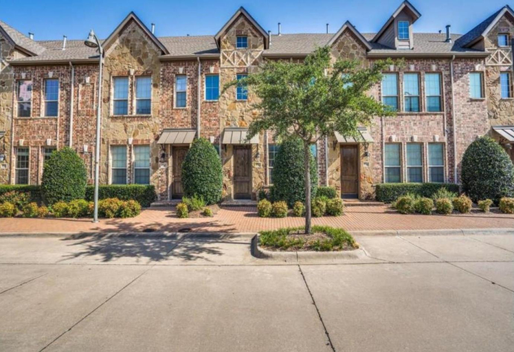 Luxury Legacy West Townhouse, Collin