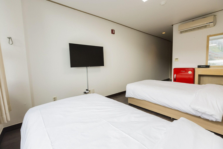Bedroom 3, Pyeongchang the white view, Pyeongchang