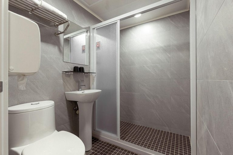 Bathroom 4, Taichung Kiwi Express Hotel-MRT Zhongqing(Feng Jia, Taichung