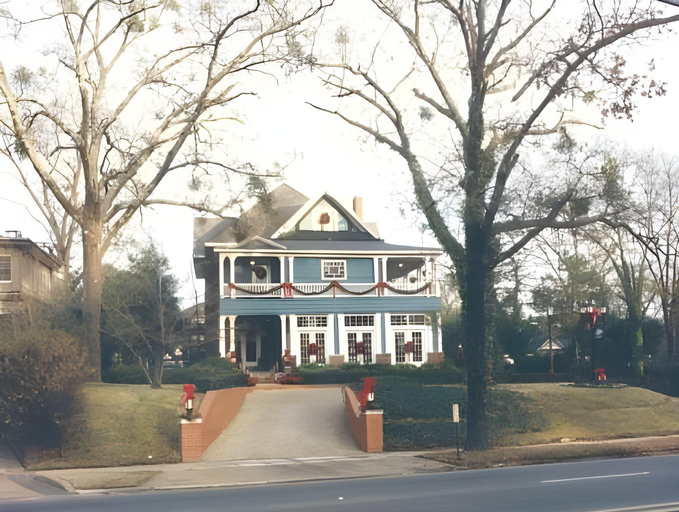 Others 2, 2439 Fairfield "A Bed and Breakfast", Caddo