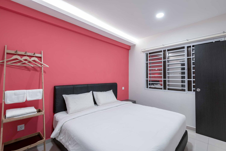 Others 3, G3 House, Johor Bahru