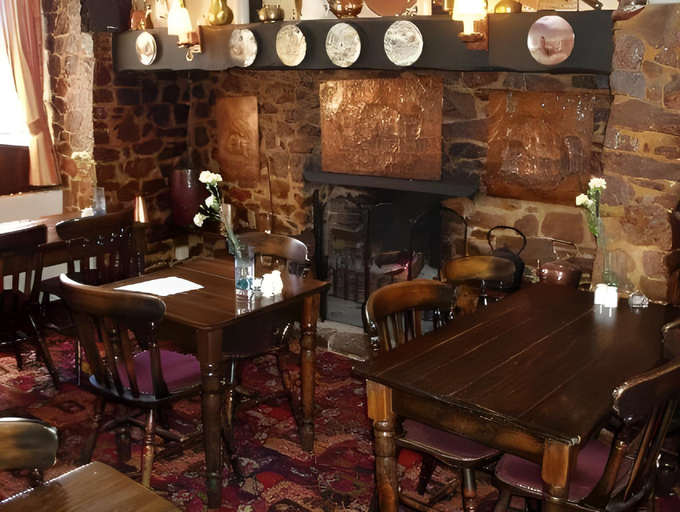Food & Drinks 4, Manor Inn Galmpton, Devon