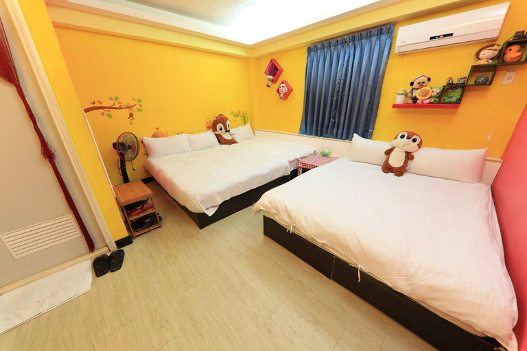 Bedroom 2, Fengchia Provence, Taichung