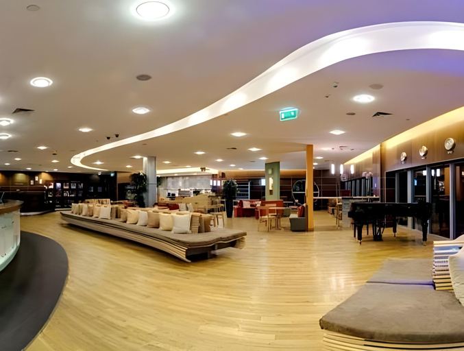 Food & Drinks 5, Platinum Towers Country 2 Country, Warsaw