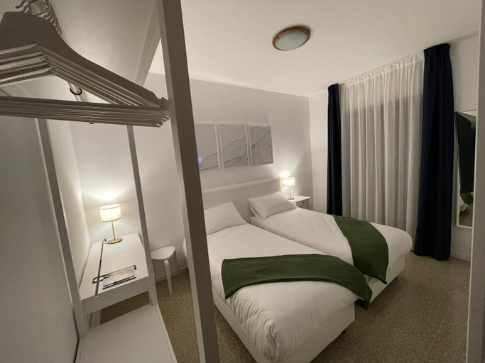 Bedroom 10